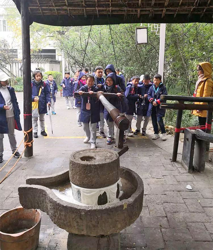 研学旅行参观川菜博物馆